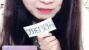 Jin Xinh Bunny live show with full face while talking