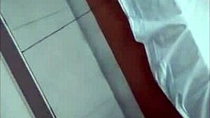 Fodendo a Japonesa Magrinha de 80 Libras com um Pau Monstruoso e Grande as Magrinhas São as que Aguentam Mais 18 Years Asian Big Cock