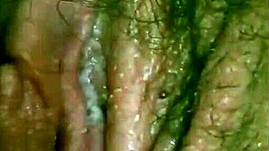 Tangkap stepmom melancap secara rahsia