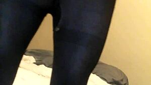 Cam Session Featuring Stylish Leggings In Casual Setting