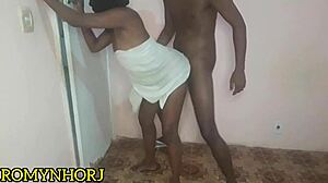 Morena Dando Uma Rapidinha Com O Primo