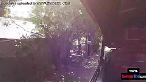 Amatörpar unga 18+ rider elefant i Thailand sen knullar hårt efter resan