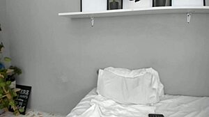 i'm lovefresita from colombia on webcam, just chatting and having fun