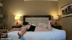 Poppy Cohen sucks big cock