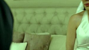 العروس الإيطالية فالنتينا نابي تسد شرجها في فوضى يوم الزفاف