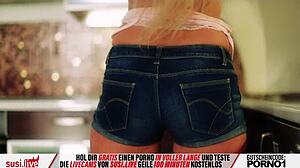 Heißer Striptease Und Geile Masturbation Von Blondem Susi Live-Camgirl Sie Zeigt Dir Alles