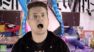 Rapper screams while fucking purple bitch in anal jinx cosplay, making her squirt with her big tits bouncing