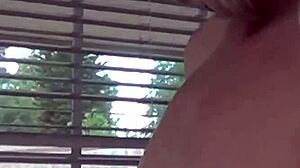 老太太独秀激起我深情