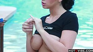 melena mason's solo session in 2017.