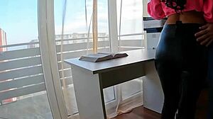 Полубрат ме није пустио да учим, завео ме у страствени секс