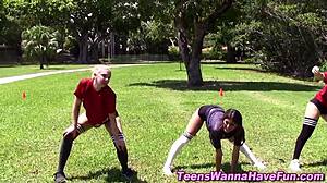 Amateur Teen 18+ Enjoys Sucking At Party