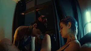 Dividi Meu Namorado Com Minha Amiga