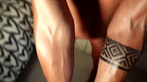 Explore Veins Fetish with Magiarosa in This Requested Video