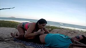 oral na beira do mar feito pela diva indiana?