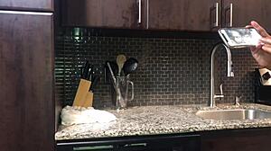 let me see you eating my pussy 😋