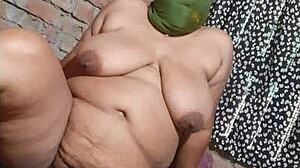 Girlfriend Gets Fucked by Boyfriend in MMS