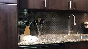 let me see you eating my pussy 😋