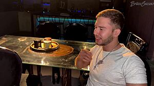 Yenifer And Amanda Give Double Blowjob In Threesome