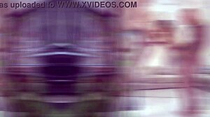 首次DAP和DPP与灵活年轻18+体操运动员。看她接受双重动作和尿尿游戏！