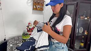 Od studentske uniforme do kurve: Japanski šef me jebe. Da li je moja budućnost samo kurvanje?