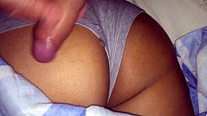 punheta e gozada na bunda d 3