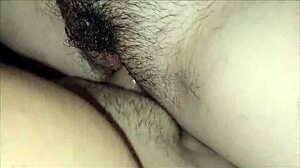 Деси сводная сестра учит меня шаловливым урокам во время ТВ