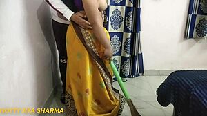 देसी स्टाइल सेक्स बिग पस्सी इंडियन भाभी चोदाई