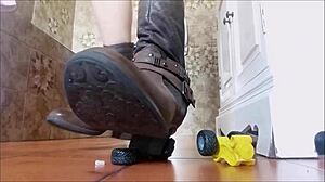 gorgeous sadistic giantess machines have no hope