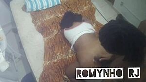 Novinha rabetao giving her ass rough anal play