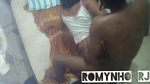 Novinha rabetao giving her ass rough anal play