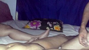 Hanif PK dice Scopami forte con Nasima e Adori tette grosse in close-up