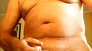 watch me cum on biscuit while staring at bengeeman