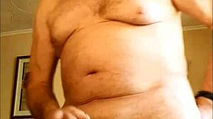 watch me cum on biscuit while staring at bengeeman