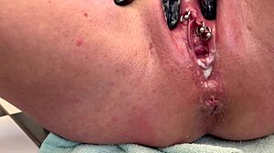 german girl fingers huge asshole and pees