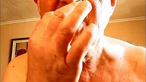 watch me cum on biscuit while staring at bengeeman