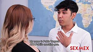 Ella conoce al mejor amigo de su esposo en el boudoir.