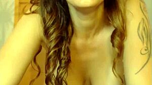 Horny girl performs excitedly on cam, showing off her desires! 😘