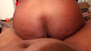 Lisa Rivera chupa e monta no meu pau!