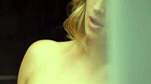 uhh, i mean, solo playgirl messin’ with her tight love tunnel in wet action