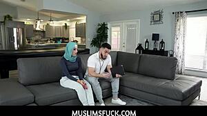 omg, कैच्ड माय अरब टीन 18+ मेड वायलेट जेम्स स्टीलिंग कैश, नाऊ शेज गिविंग मी अ हॉट ब्लोजॉब