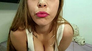 big ass latina twerking on webcam 😜