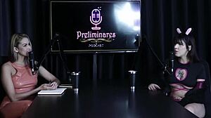 Brazilian teens in One Piece cosplay engage in sexy suruba.