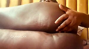 The super hot blonde plays with her wet pussy, screaming in full video