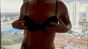 Big cock barely fits in me doggystyle 😍 - cassianacosta.com