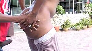 Caramba, Olha Essa Bunda Grande e Linda de Mulher Negra!