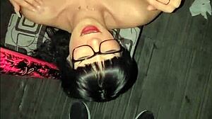 fui a dar un show a un club swinger y me exite muchisimo, dancing oral with group swingers.