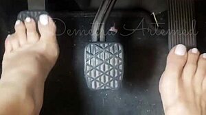 Se ti schiacciassi la faccia sotto i pedali. Immagina il dolore e il piacere!