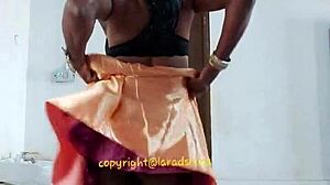 Indian crossdresser Lara Dsouza in sexy saree action