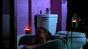 Sexy nude bath girl 😍