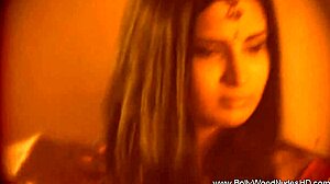 Sunny Indian Brunette Babe Shows Her Personality